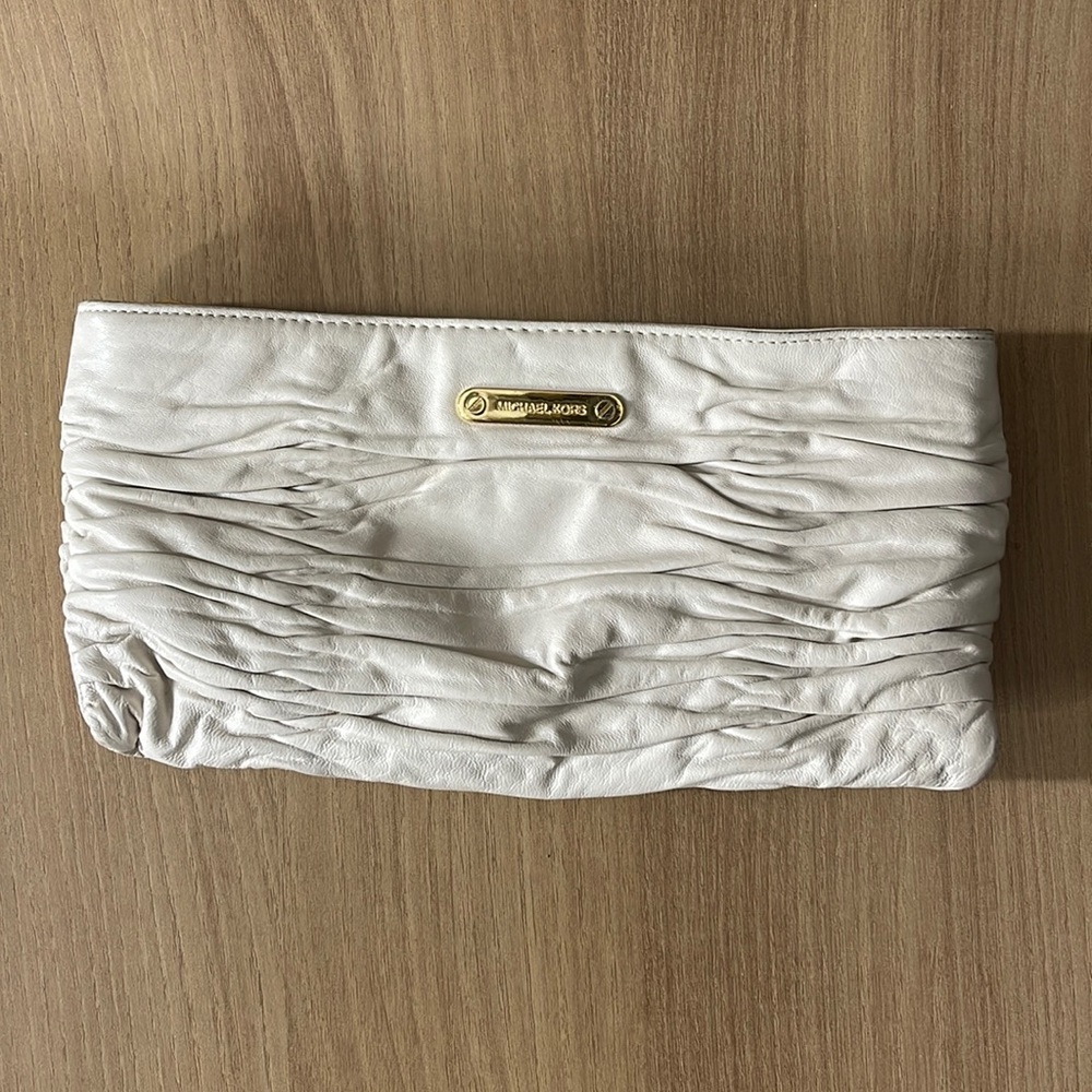 White Michael Kors Clutch Crossbody